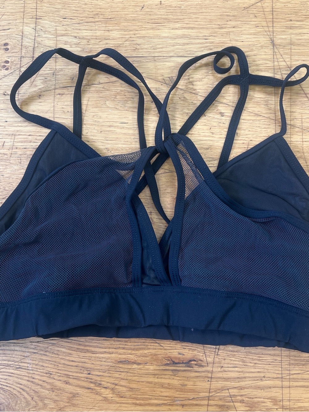 Alo Yoga Women’s Black Strappy Mesh Bralette